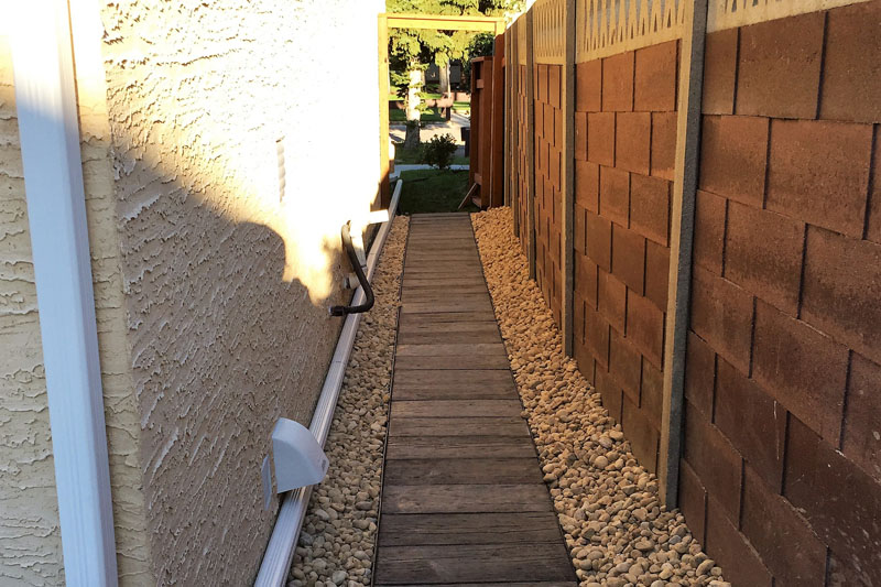 Sidewalk concrete work